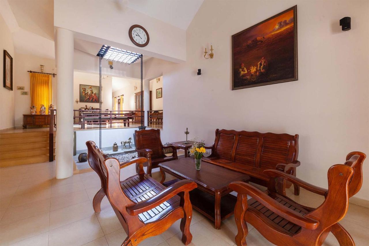Crystal Homestay By Veo - Part Of Stayvista Madikeri Eksteriør billede