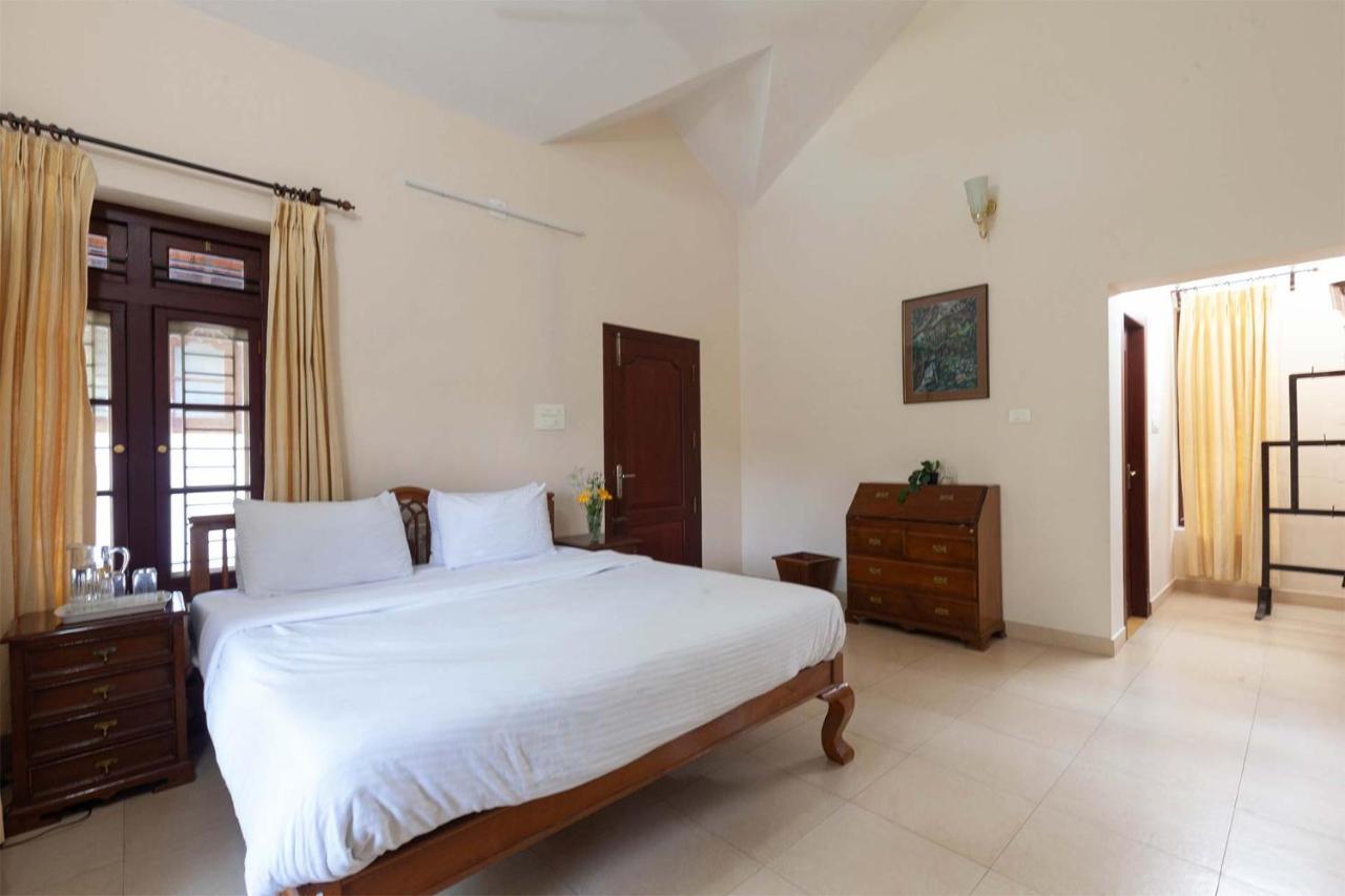 Crystal Homestay By Veo - Part Of Stayvista Madikeri Eksteriør billede