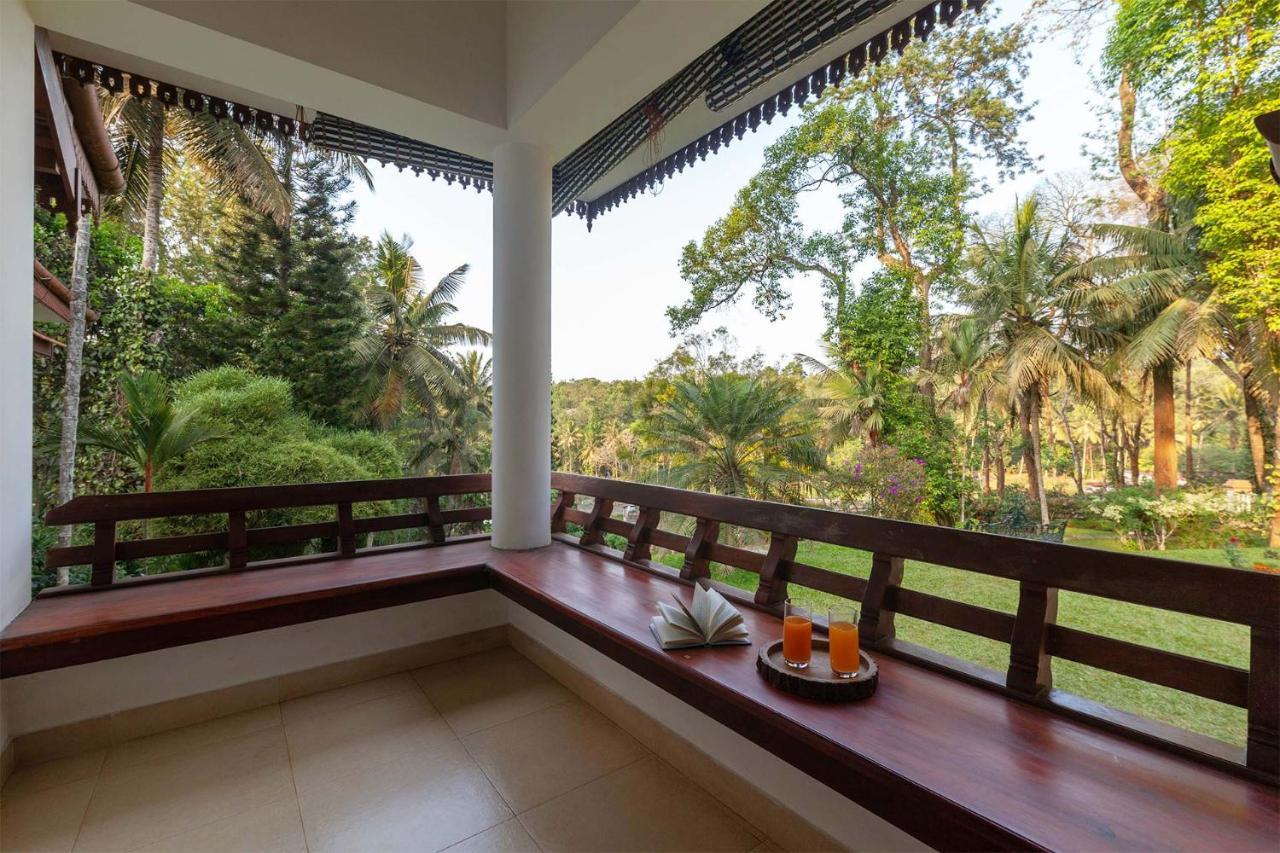 Crystal Homestay By Veo - Part Of Stayvista Madikeri Eksteriør billede